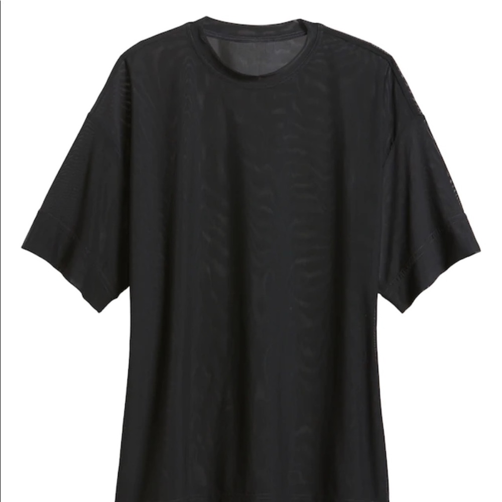 Oversized Athleta mesh black tee